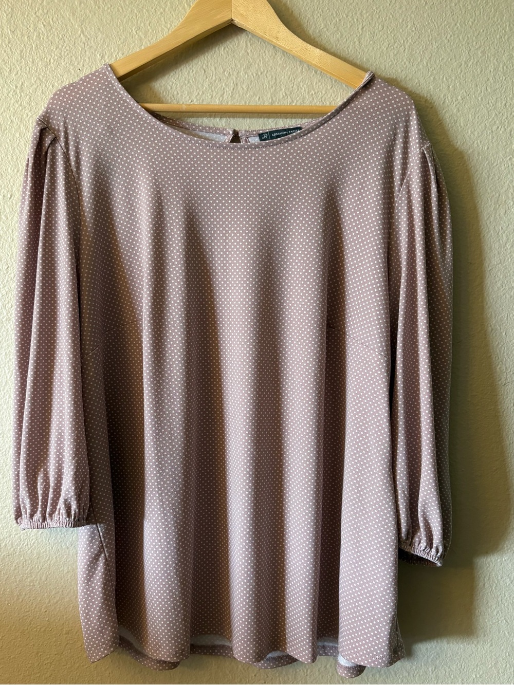 Adrianna Papell Mauve Polka Dot Blouse 2X Boat Neck 3/4 Sleeve Top
